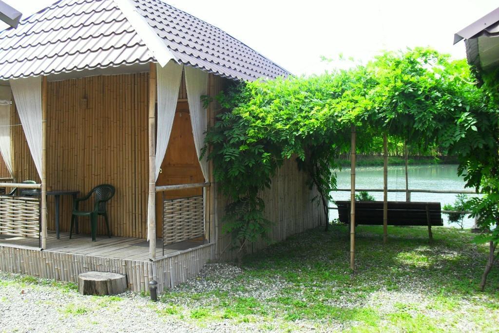Ostrov Park-Hotel Pizunda Extérieur photo